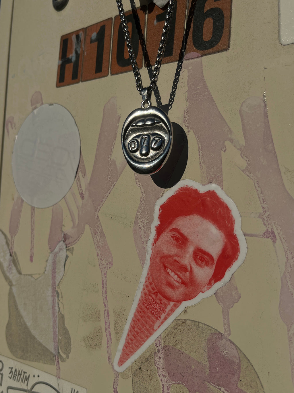 "77 Addict" Chain Vol.1