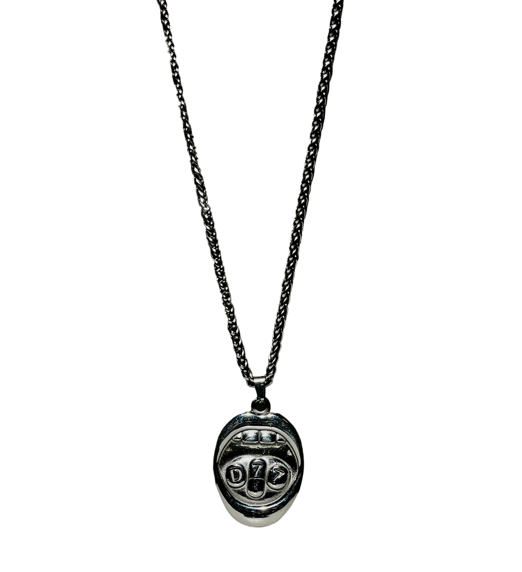 "77 Addict" Chain Vol.1